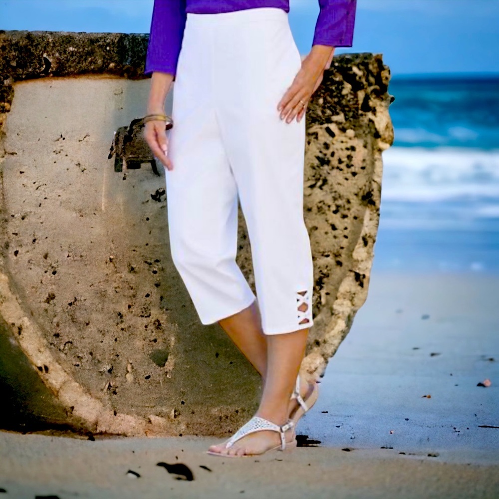 Alfred Dunner: Woven Lattice Cuff Pull-On Capris